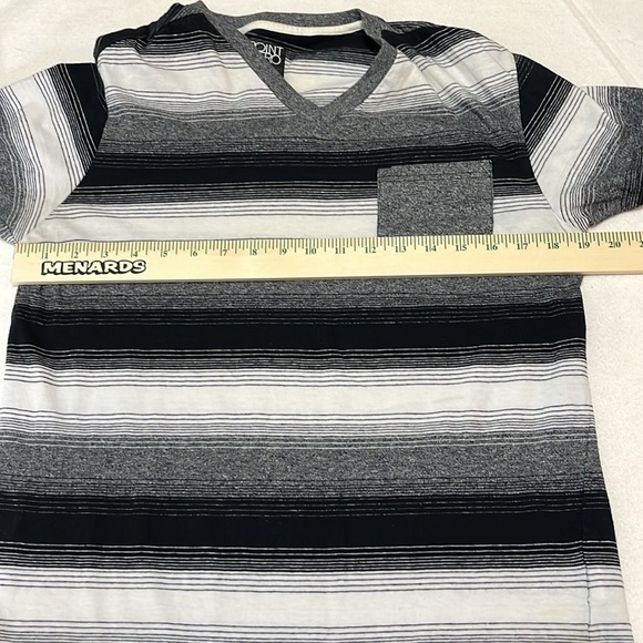 Point Zero Mens Short Sleeve TShirt Size Small Black White Striped - Picture 4 of 5